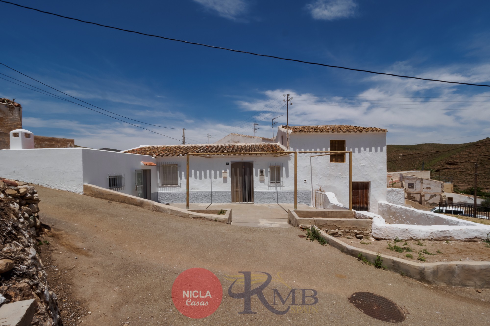 Renovations: Transforming Houses into Dream Homes, Almería